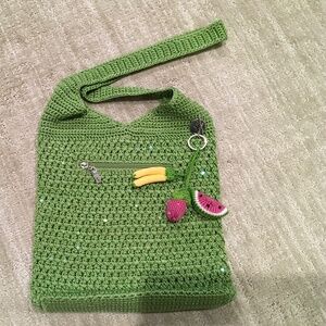 The Sak Vtg Green Sequin Crochet Shoulder Bag with Removeable Bag Fruit Charm